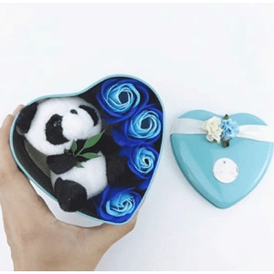 Panda plysch ljusblå box Alla hjärtans dag plysch Material: Bomull